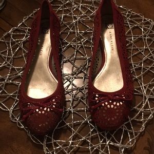 Ann Klein Red leather trim suede shoes